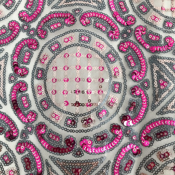 Nicole Miller sequence cocktail dress. - Picture 4 of 5